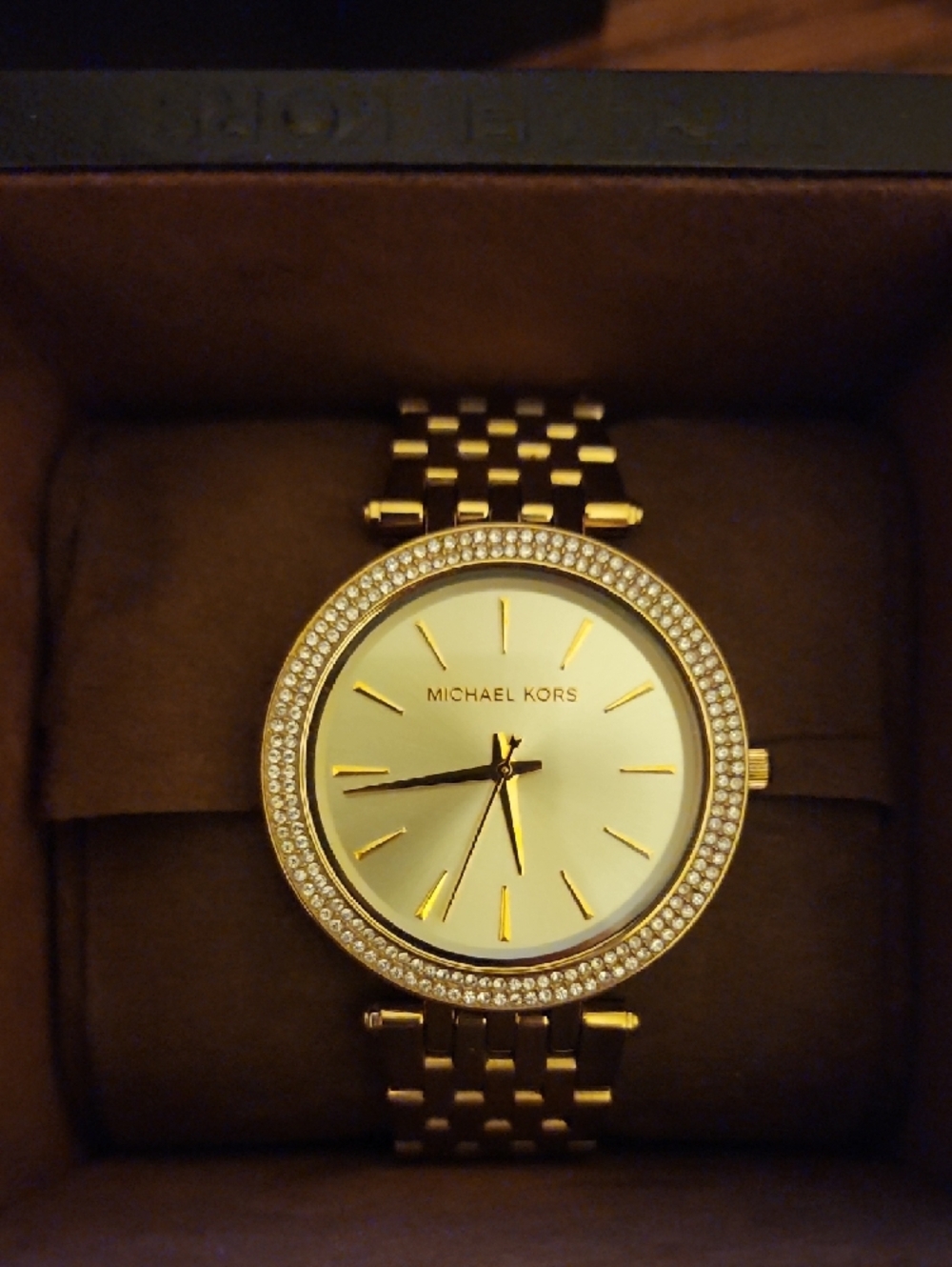Michael Kors MK3191 Gold Tone Watch Like New - Picture 3 of 10